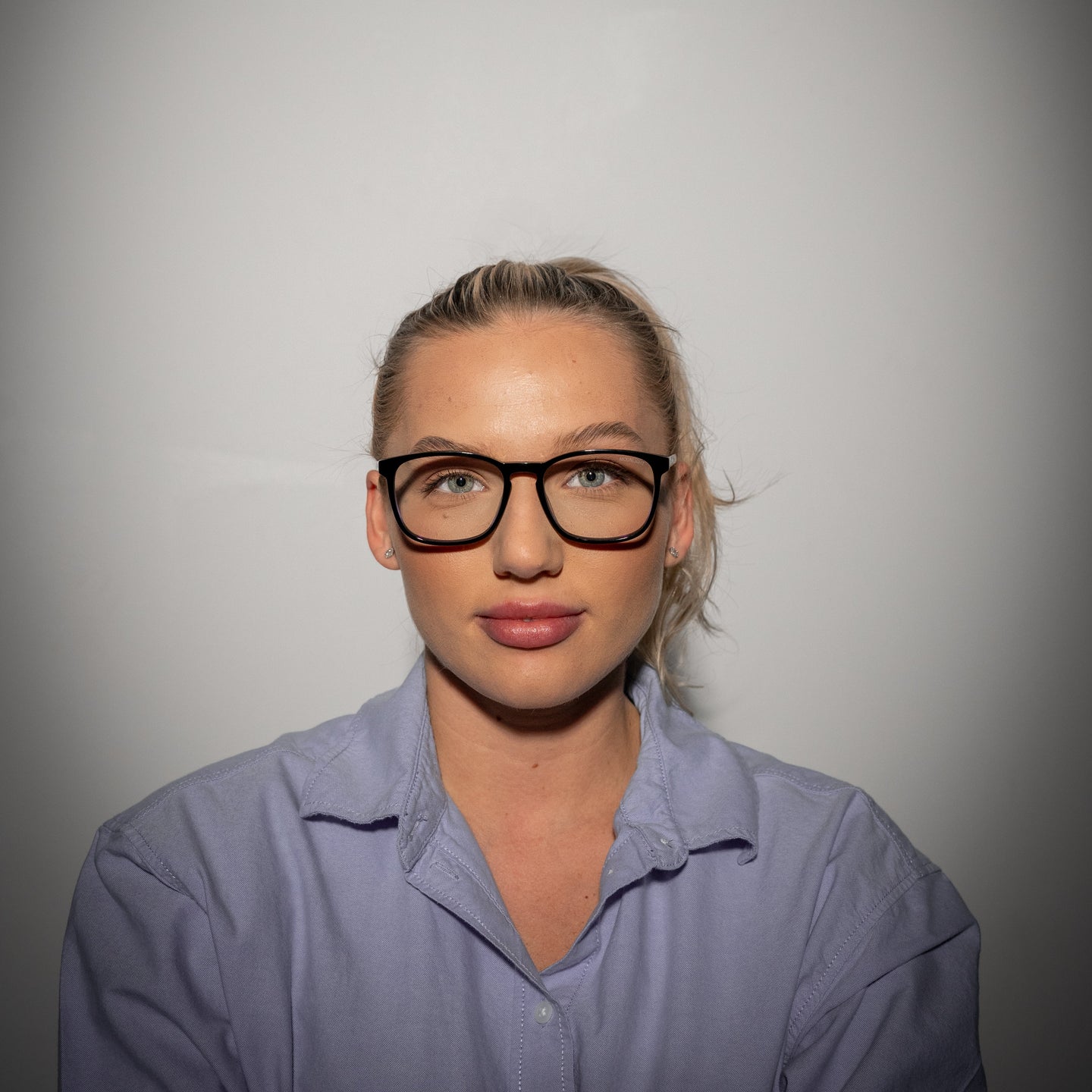 Nova - fényes fekete (Szemnyugtató)